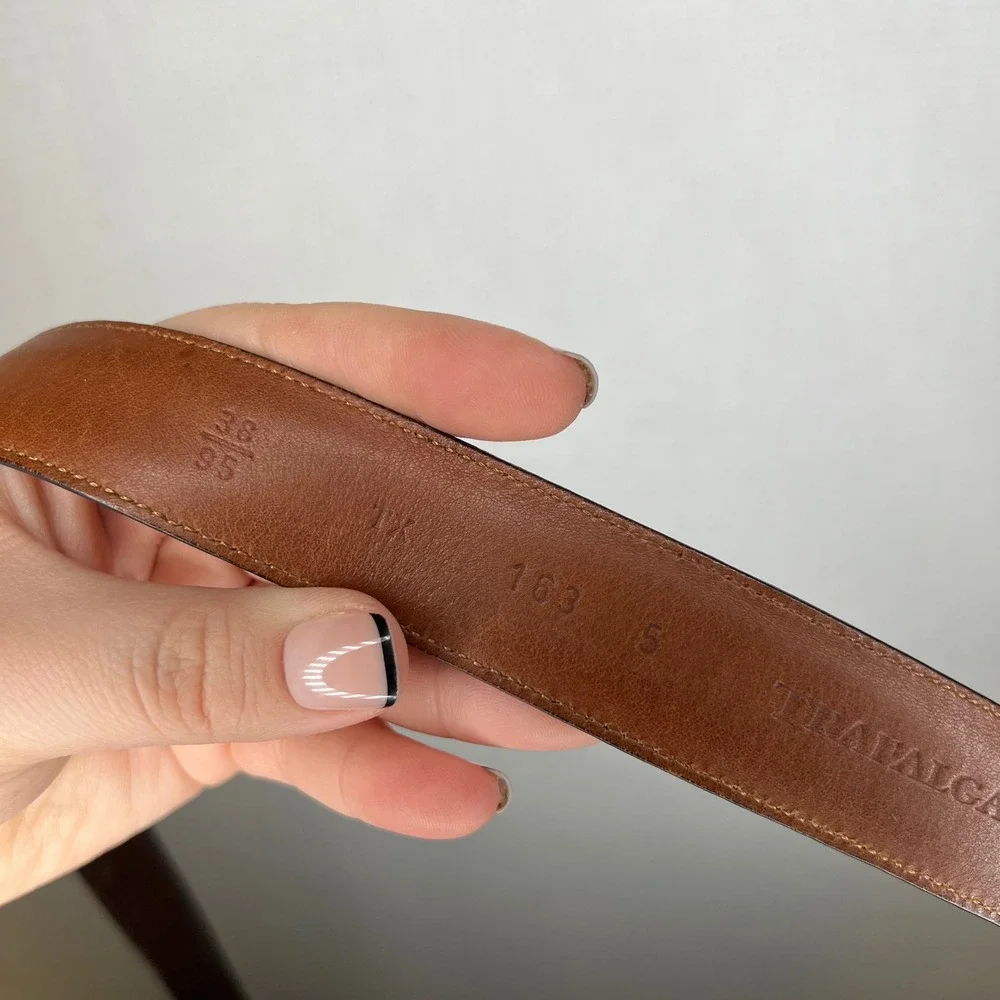 Trafalgar Men's Dark Brown Leather Belt Brass‎ Buckle Size 38
